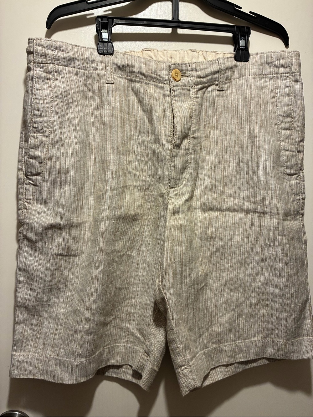 Tommy Bahama Men's Beige Stripe Flat Front Shorts